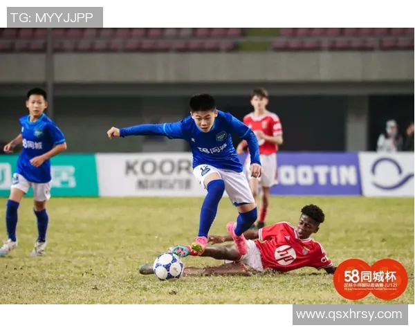 奥伦与乌拉尔的激烈对决揭示了足球战术的精彩与魅力 奥伦与乌拉尔的激烈对决揭示了足球战术的精彩与魅力